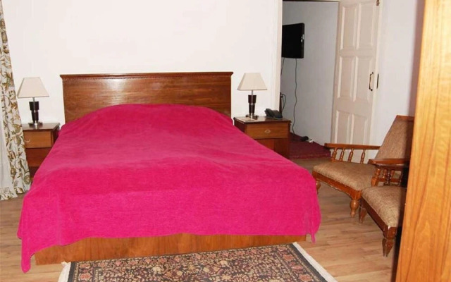 Nedous Hotel
