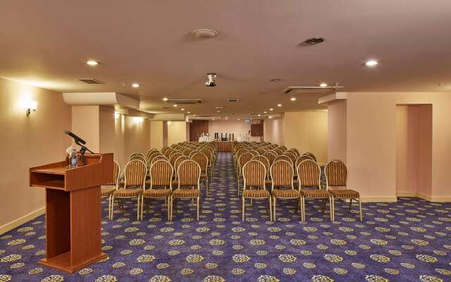 Doubletree By Hilton Hotel Izmir - Alsancak