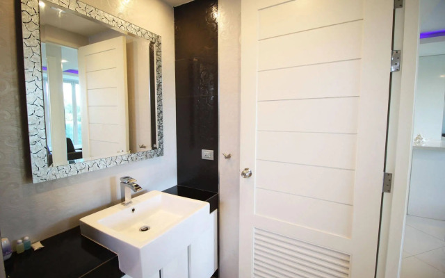 The View Cosy Beach by PSR ASIA