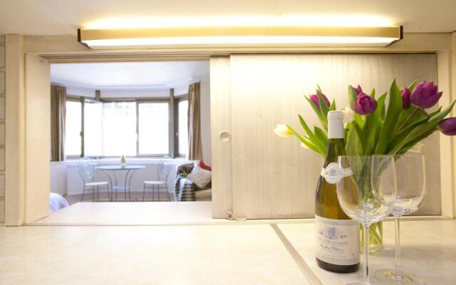 Tower Bridge Apartment