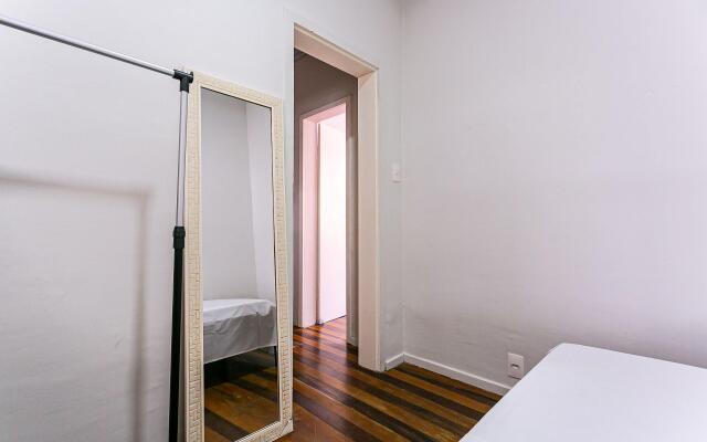 Casa em ótima localização no Centro VISE059