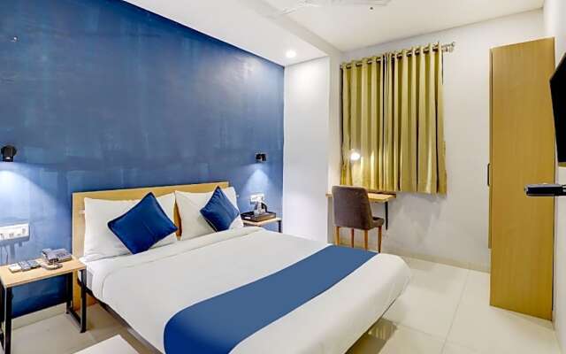 OYO SilverKey 80945 Ace Hotel