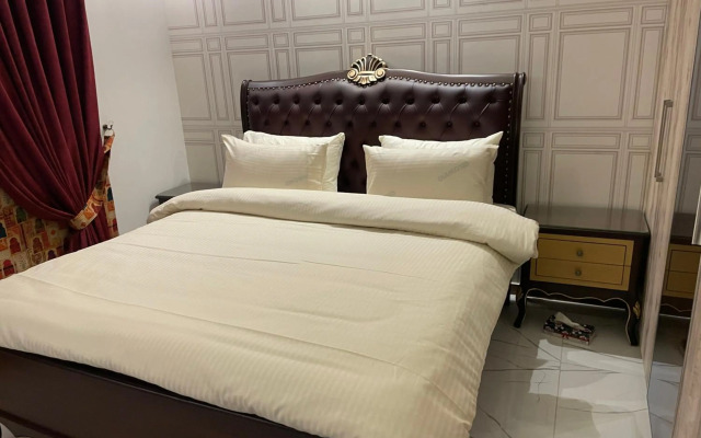 Royal Three-Bedroom Villa Dha Phase 6 Lahore