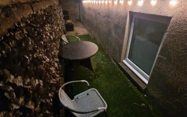 High Street Apartment Getaway in Inverurie