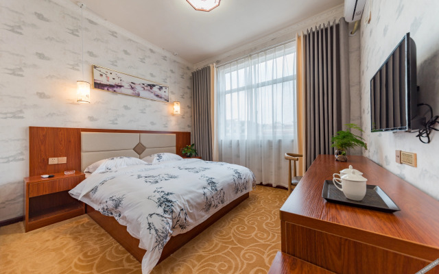 Puhua Hotel
