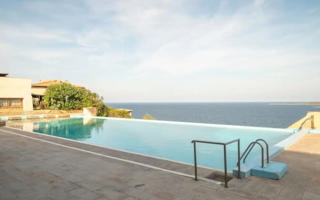 Giotto In Sardegna With Shared Pool