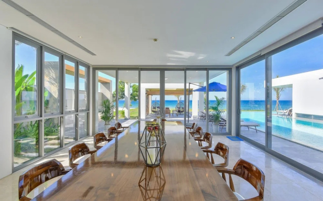 Stunning Beachfront 6br Villa W Largest Pool