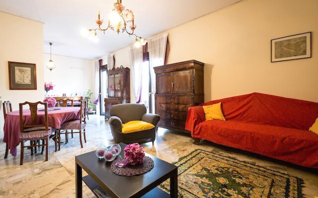 Zisa Flat with Terrace