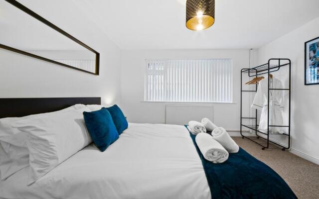 Village Hideaway 2 Bedroom Apartment North Cardiff