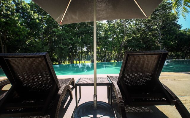 HIRA G1 Condo terrace screened by Gate48