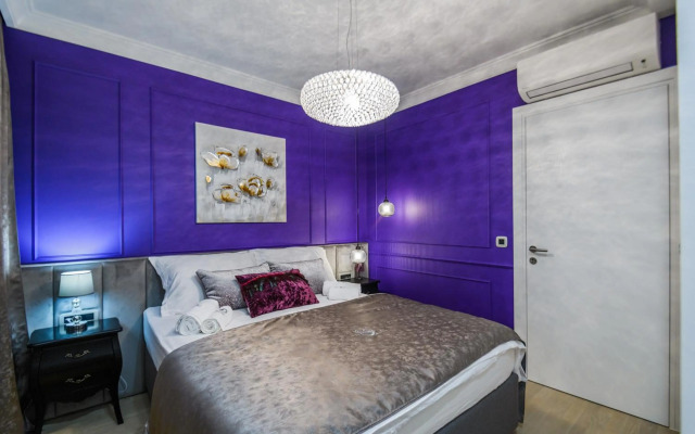 DiVine Luxury Apartment Purple