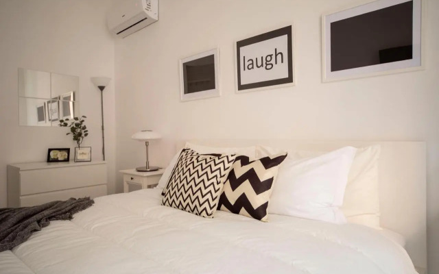 FLAT 07 - New Opening