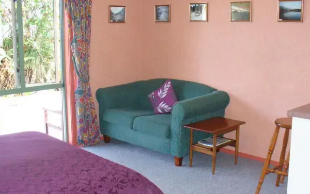 Serenity Studio Apartment