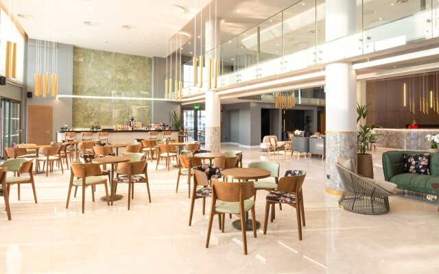 Portes Lithos Luxury Resort