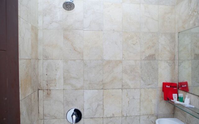 RedDoorz @ Babakan Jeruk 2