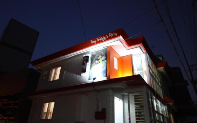 Time Travelers Party Hostel In Hongdae - Foreigners Only