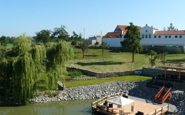 Village Golf Hotel Svachuv Dvur