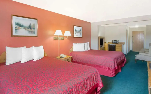 Days Inn Custer