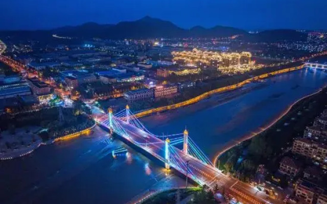 Orange Hotel (Shugang Road Branch of Zhuanghe Municipal Government)