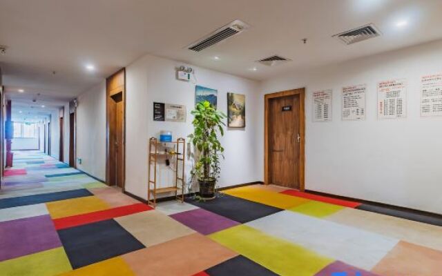 24H Hotel (Huizhou Jiangbei Railway Station)