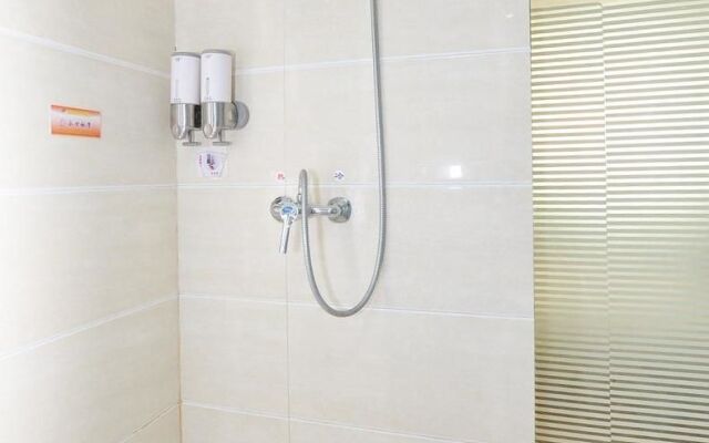 Oujia Business Hotel