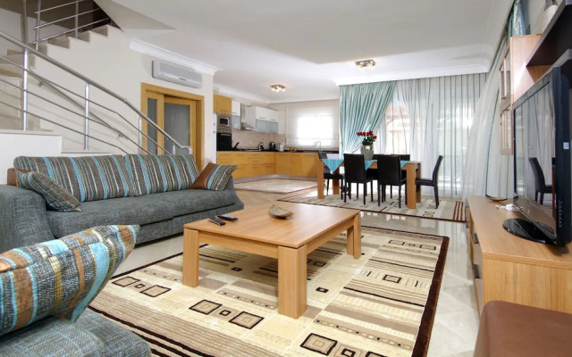 Paradise Town Villa Lucky	