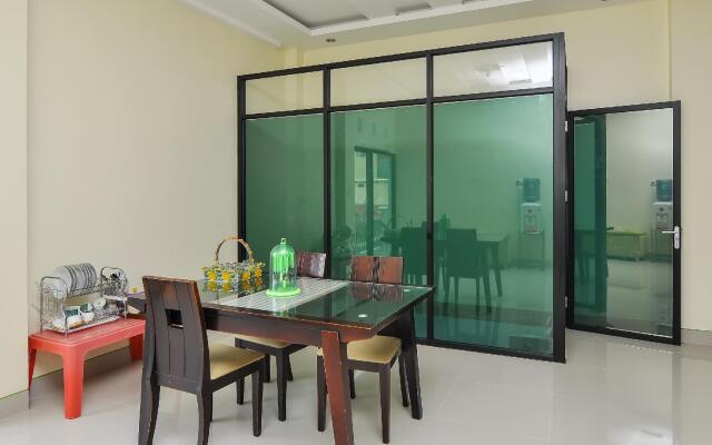 OYO 838 Sanjaya Homestay Syariah
