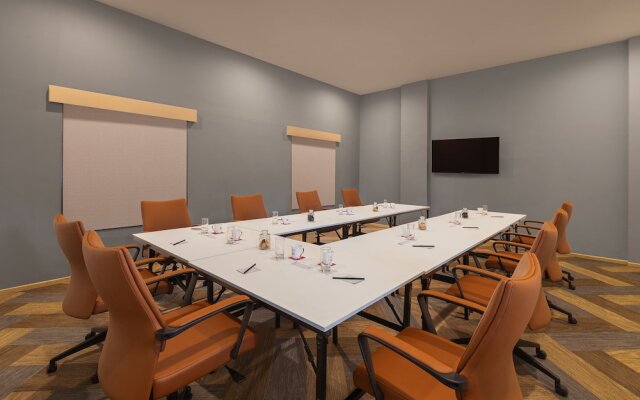 Ginger Kochi, Kalamassery