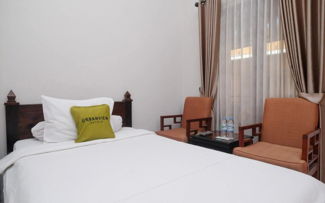 OYO 1885 Wisma Wongso Syariah