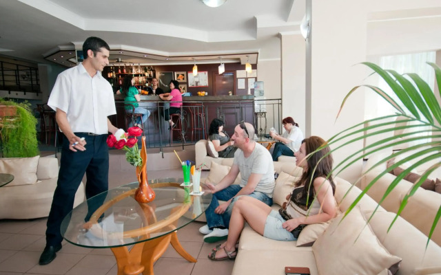 Regina Hotel