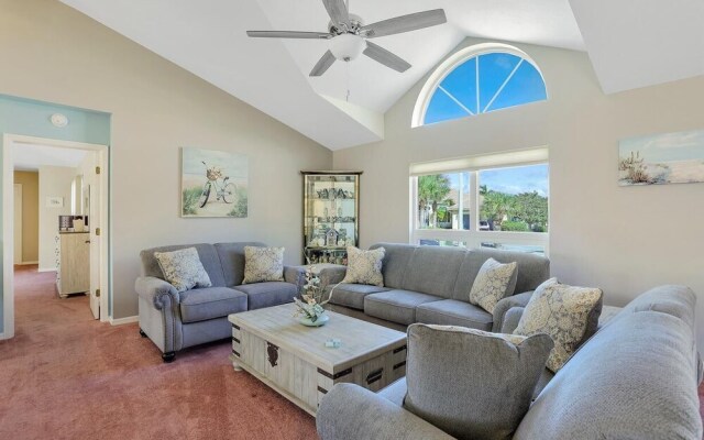 Quiet Waterfront Home With Pool, Dock and Bicycles