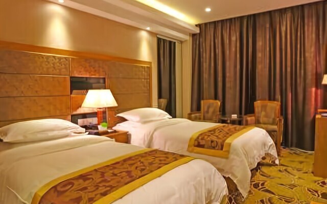 Lanze Holiday Hotel