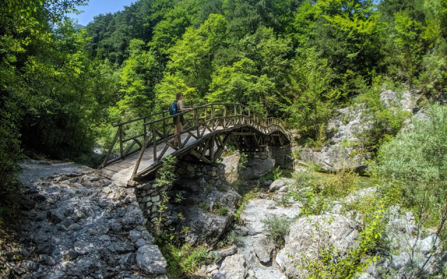 Unedo All Seasons Hotel