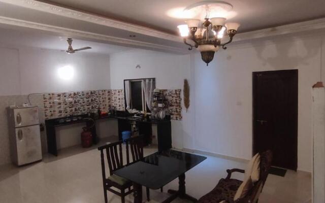 J-House, spacious apartments with balconies, Thalassa 1min away