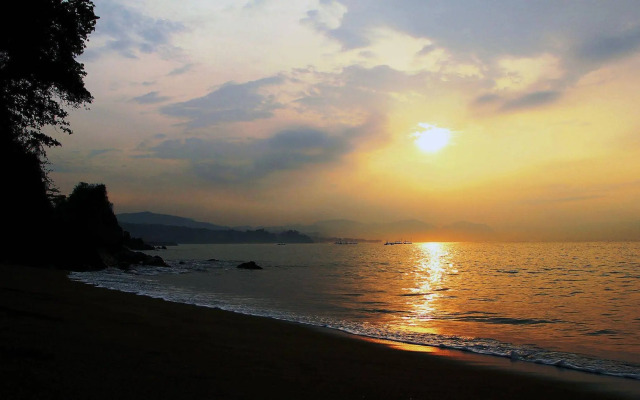 SAESEA Private Beach & Resort
