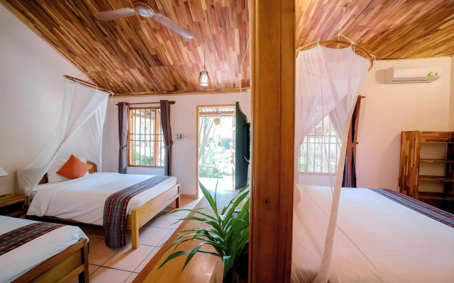La Mer Resort