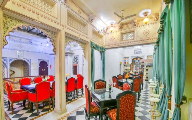 Shree Jagdish Mahal Heritage Hotel