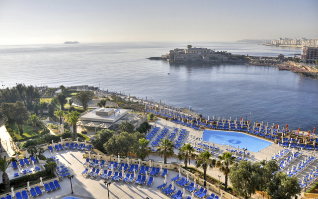 Marina Hotel Corinthia Beach Resort