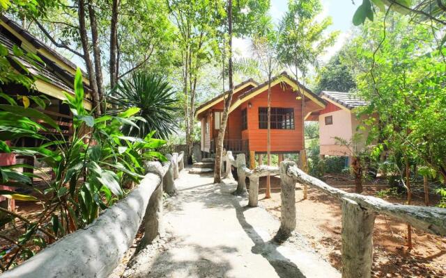 OYO 604 Ruen Mai Horm Resort