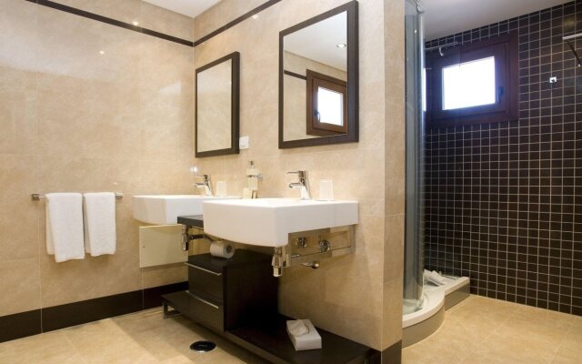 Cascade Resort - Cascade Wellness & Lifestyle Resort / Apartment
