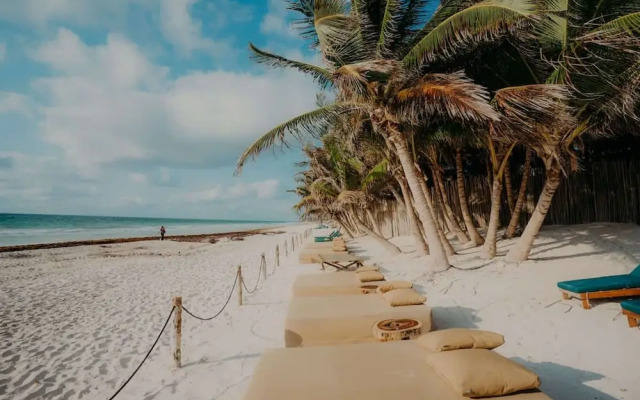 Aldea Zama Penthouse w Private Rooftop Jacuzzi