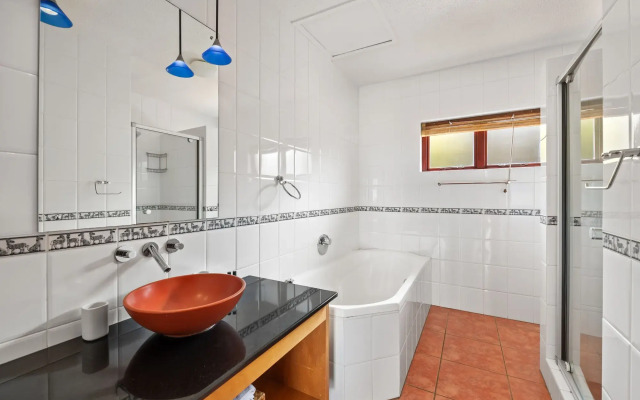 San Lameer Villa Rentals 14107