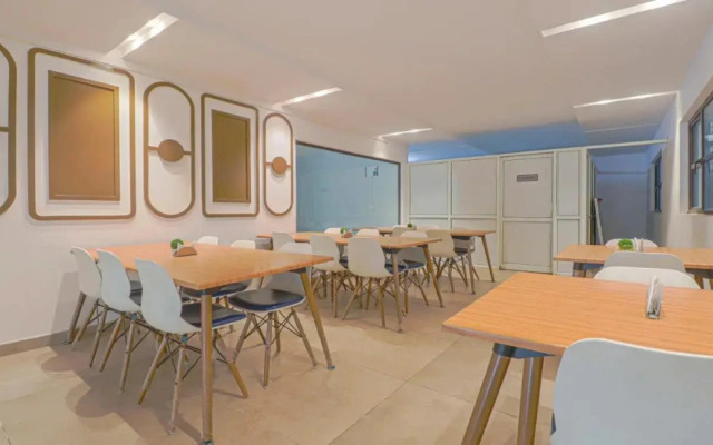 Treebo Trend Yc Grand Boutique Hotel