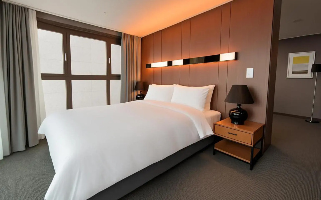 Raonstay In Perla Hotel