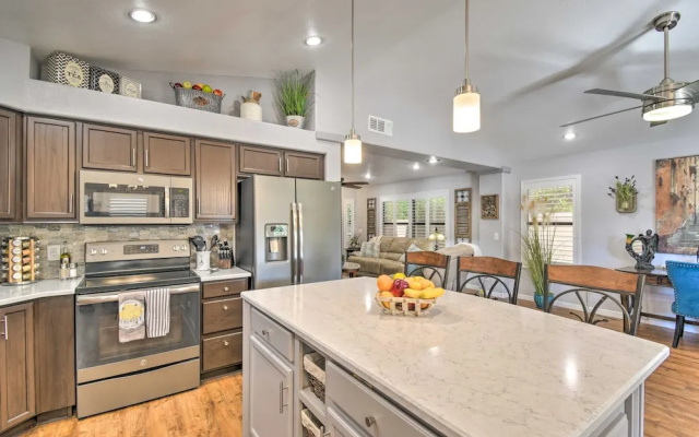 Patio & Grilling Station: Family Home in Glendale