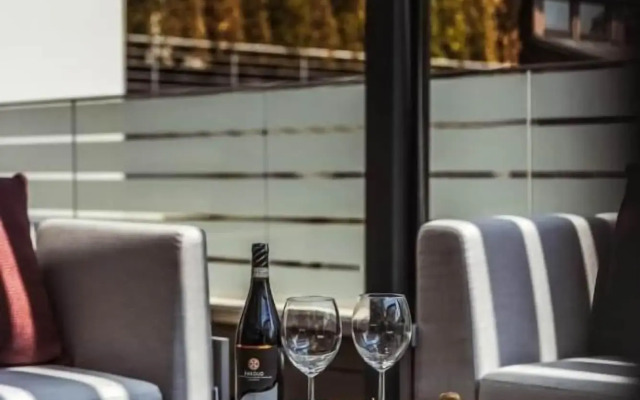 Hotel Ferreus Modern Art Deco