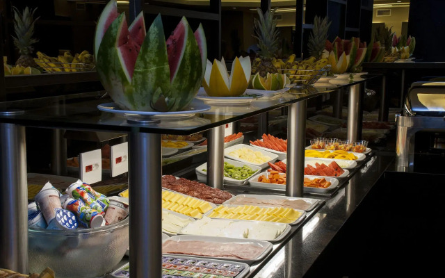 Américas Granada Hotel