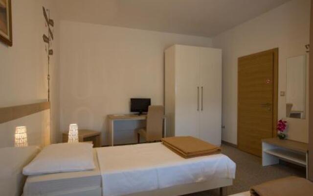 Rooms Pleška Zagreb Airport