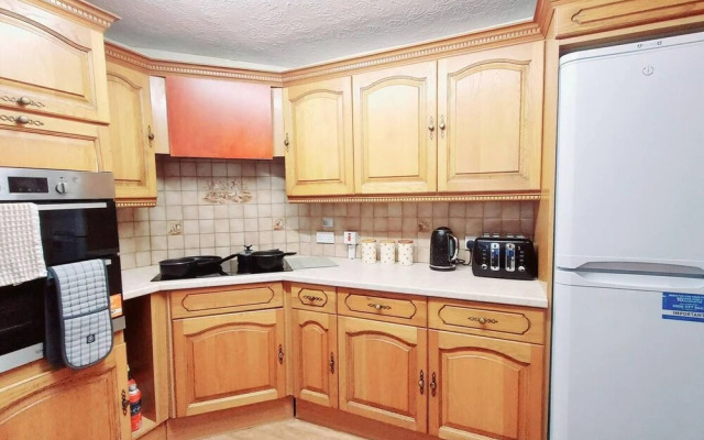Garfield Villa-beautiful 4-bed House in Gillingham