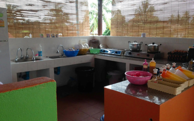Vongprachan Backpackers Hostel